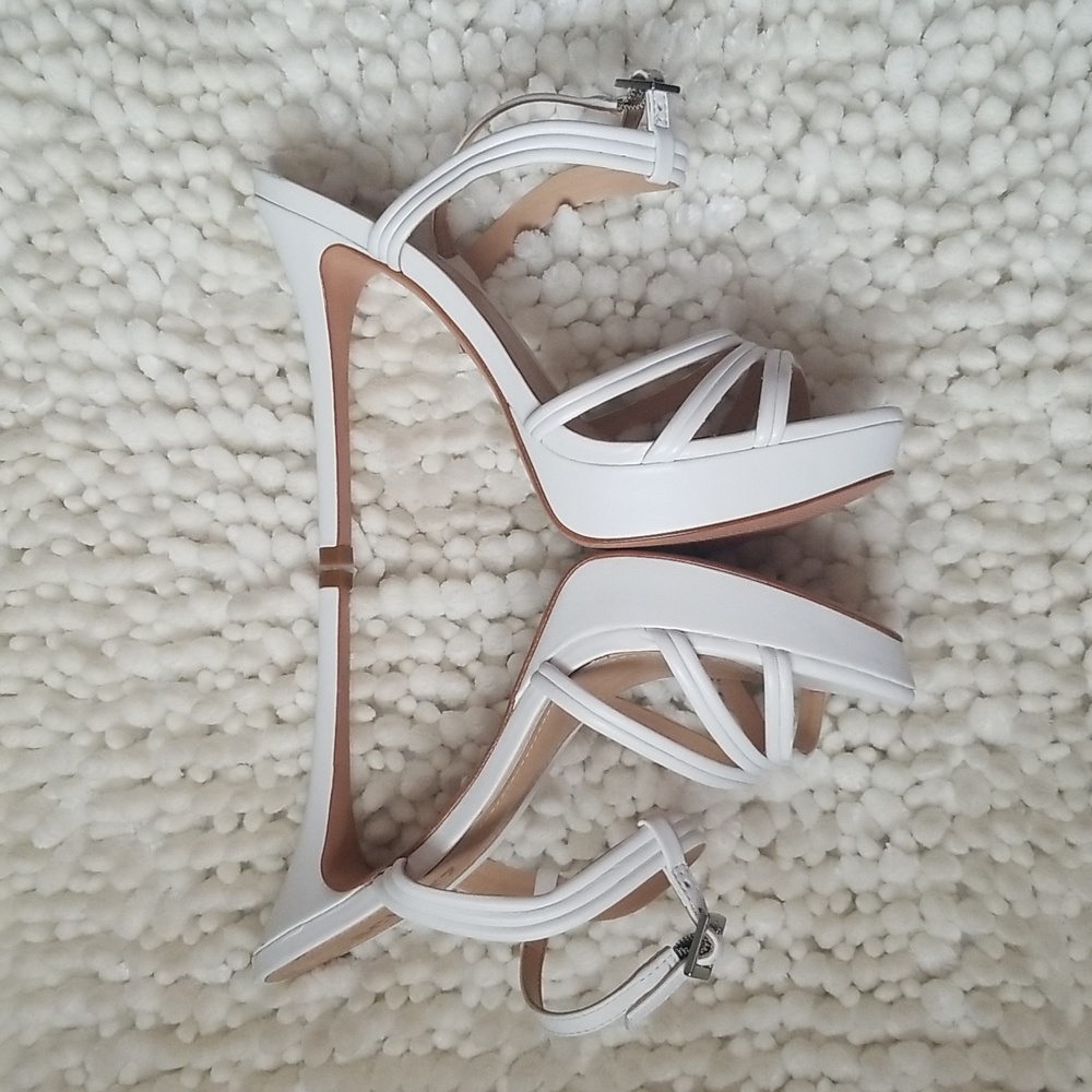 NWOT Schutz Bogga Platform Heel, Sz 8.5, White